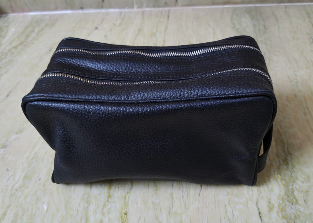 Midnight Leather Toiletry Bag (Black)