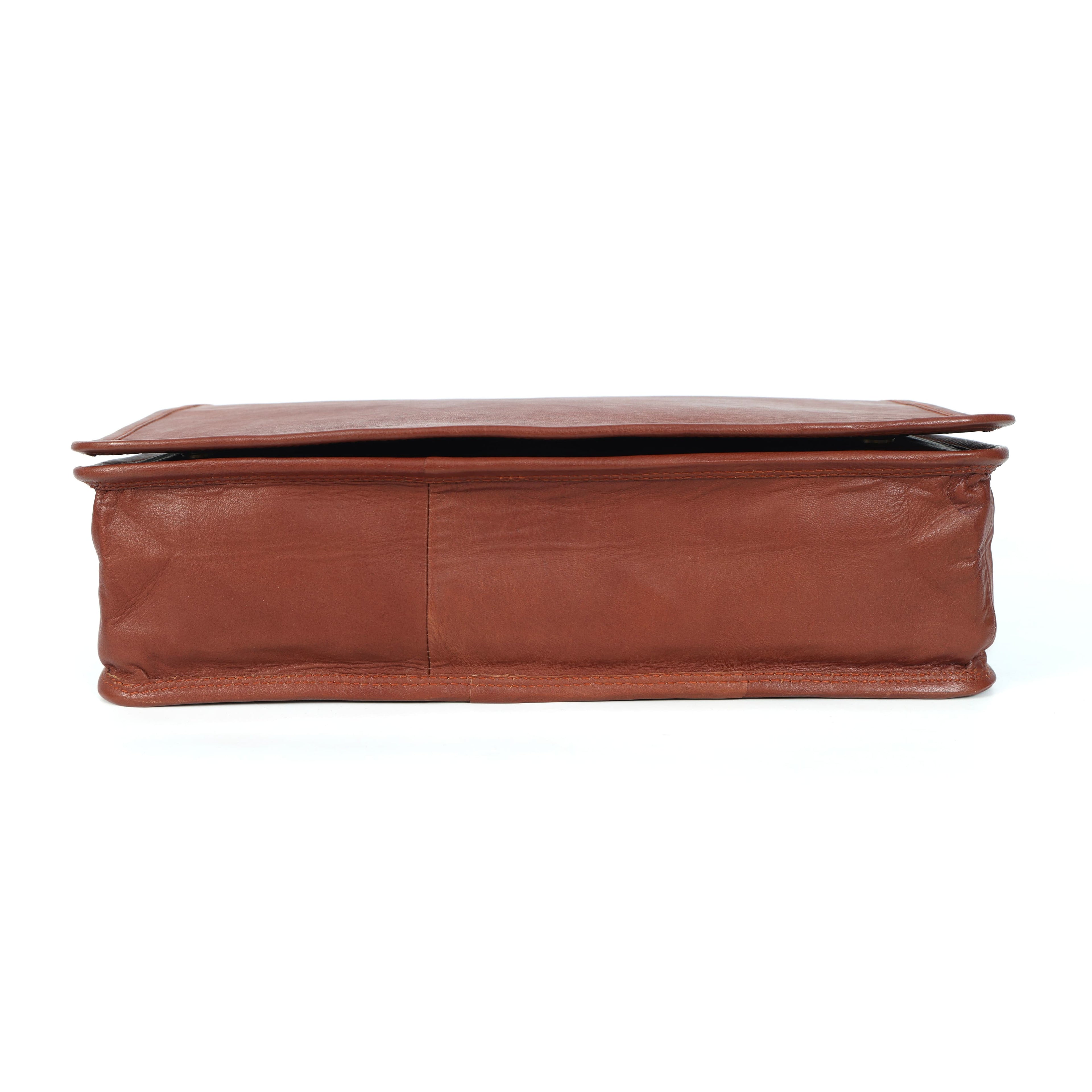 Yangtze Leather Messenger Bag