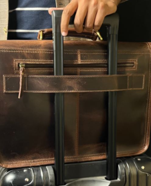 Leather Messenger Briefcase Bag (Walnut Brown)